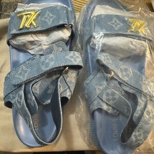 Women’s LV denim sandal.
